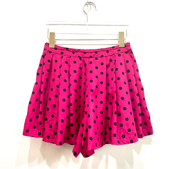 Forever 21 Hot Pink & Black Polka Dot High-Waisted Pleated Flared Pocket Shorts - Picture 6 of 11
